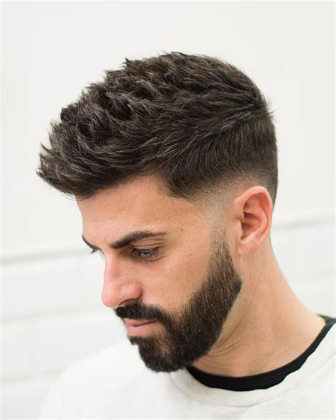 corte degradado chico|36 tipos de corte ‘fade’ para hombre, el estilo。